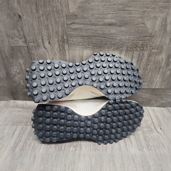 New Balance 327 ‘Sea Salt/Black’ MS327FE Sneakers